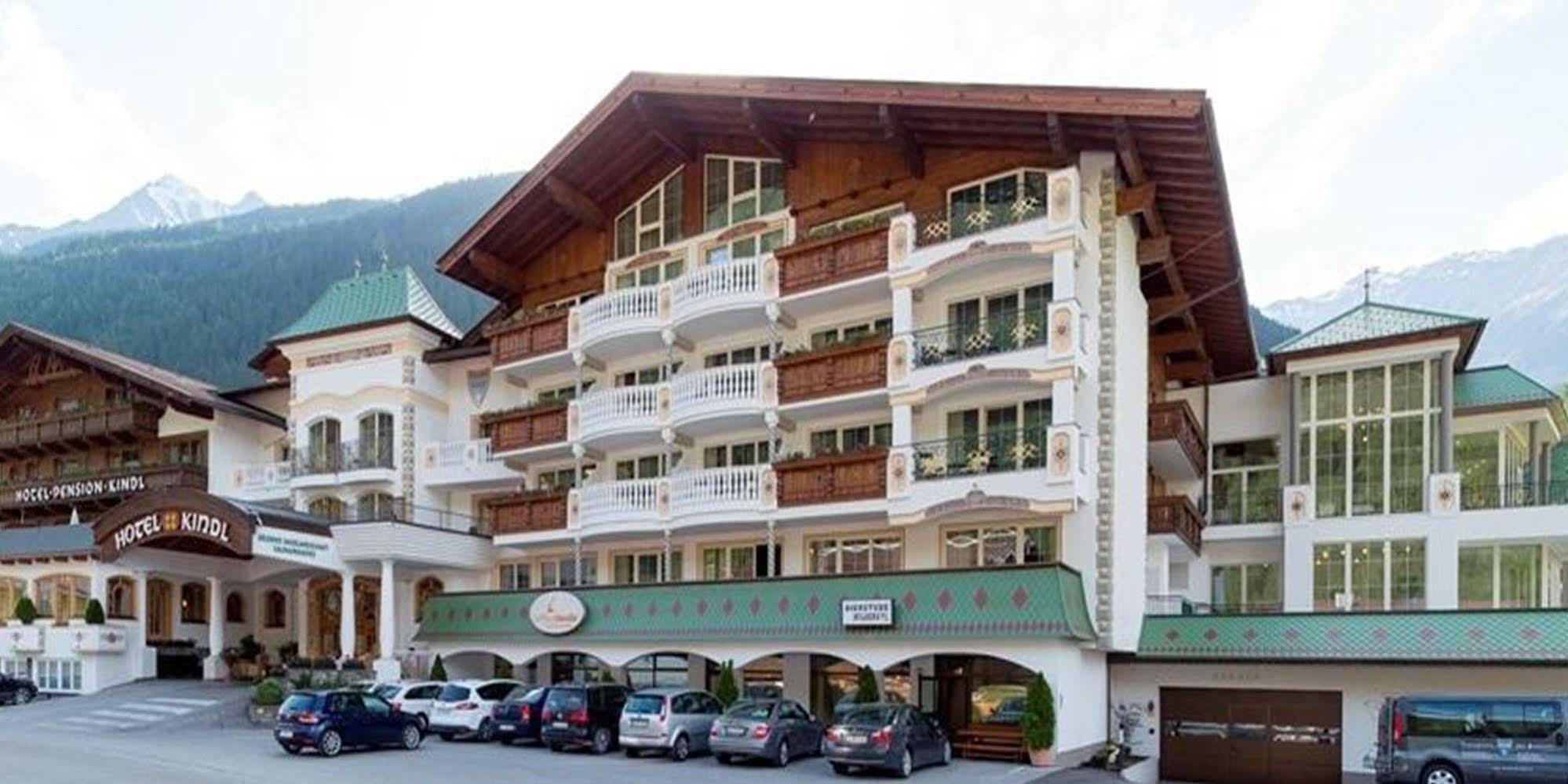 Alpenhotel Kindl Neustift im Stubaital Eksteriør billede